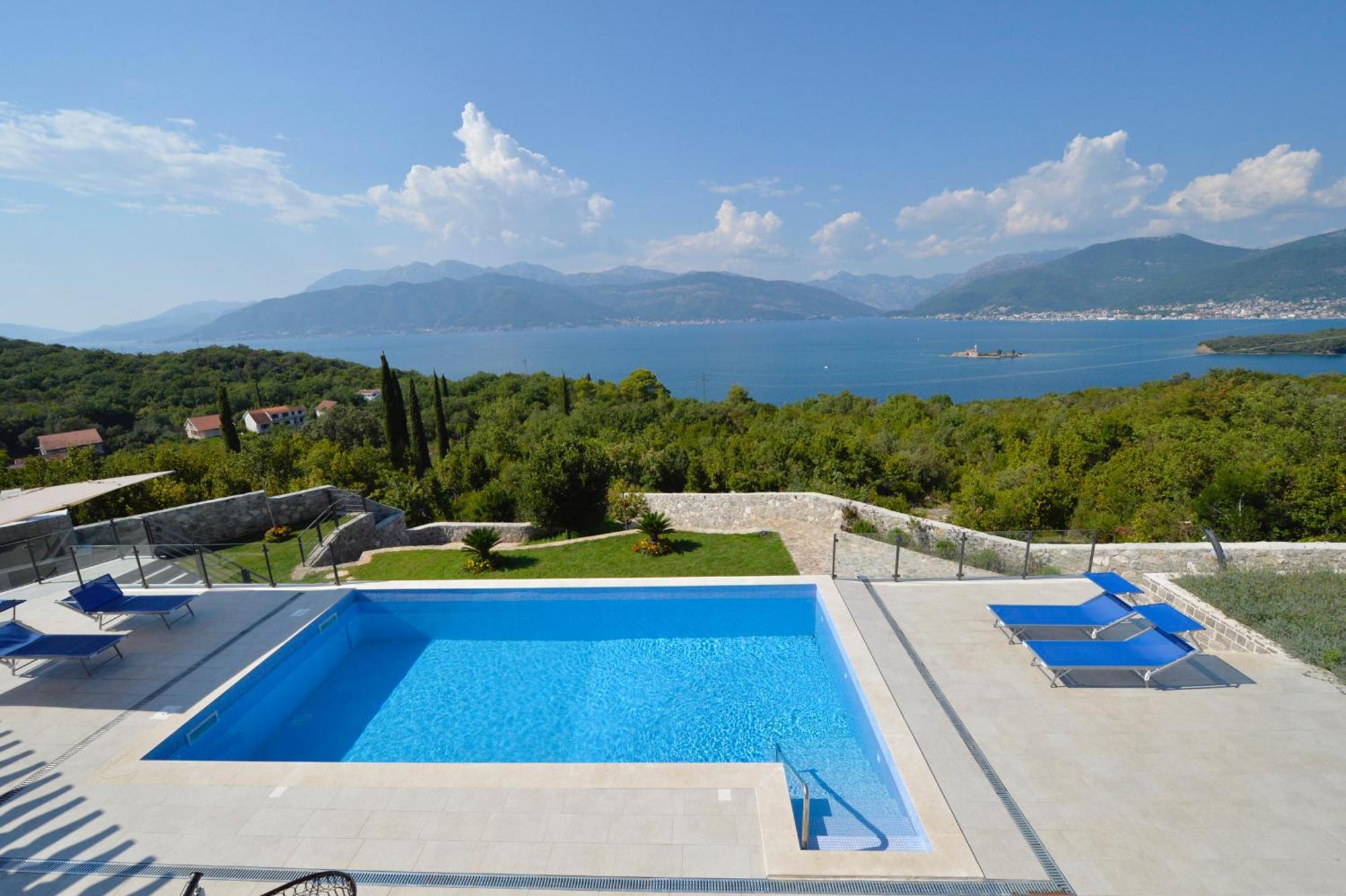 Villa Vista Azzurra Tivat Buitenkant foto