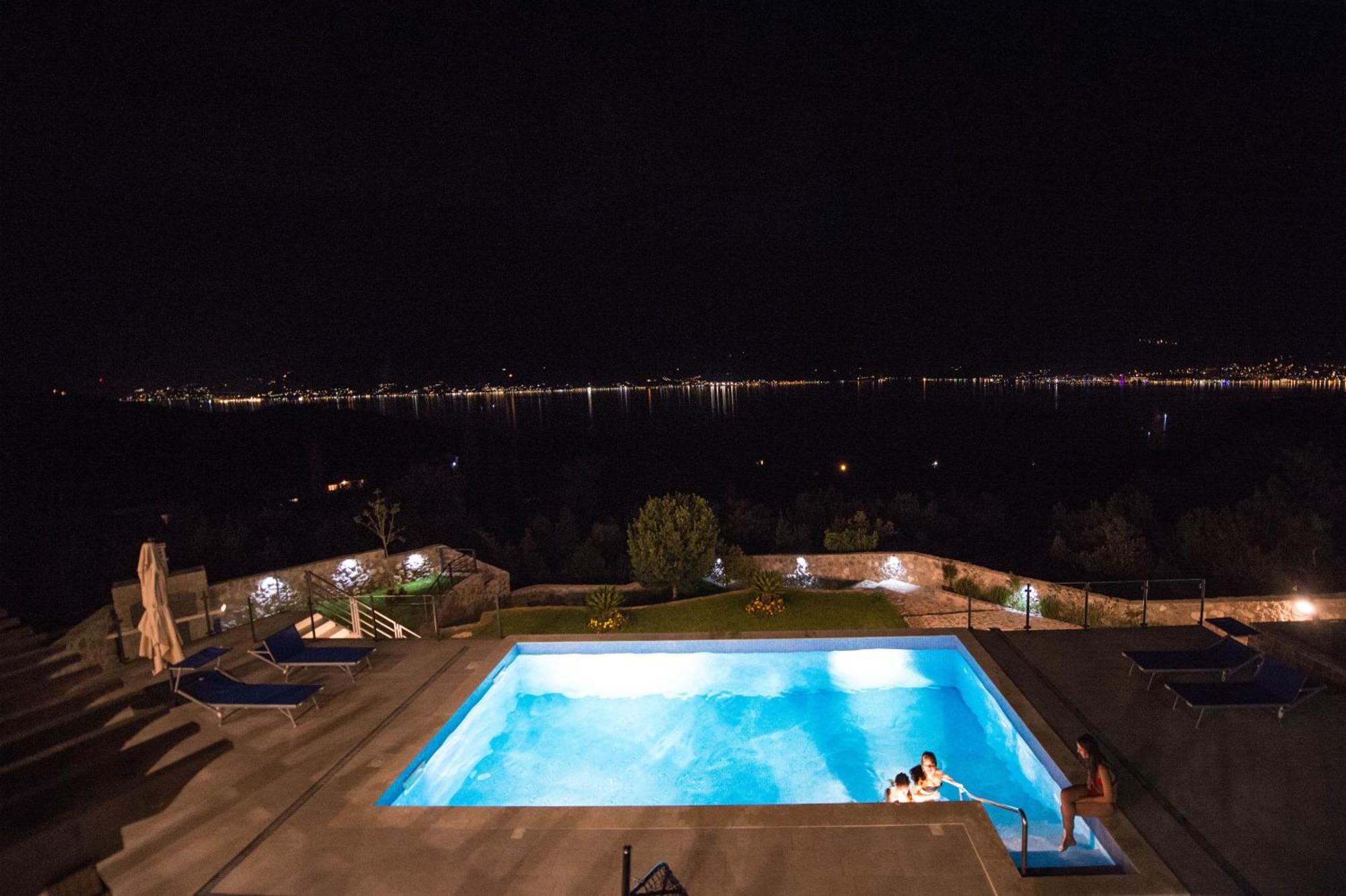 Villa Vista Azzurra Tivat Buitenkant foto