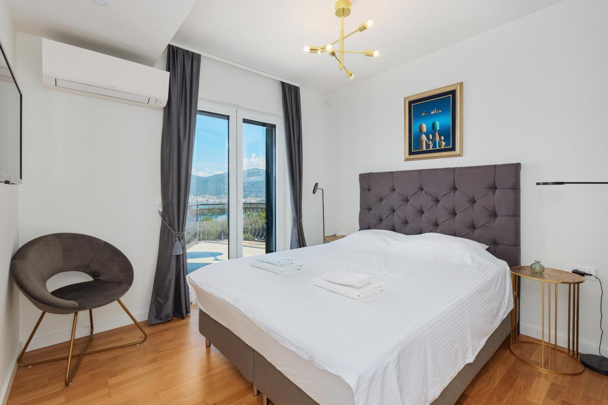 Villa Vista Azzurra Tivat Buitenkant foto